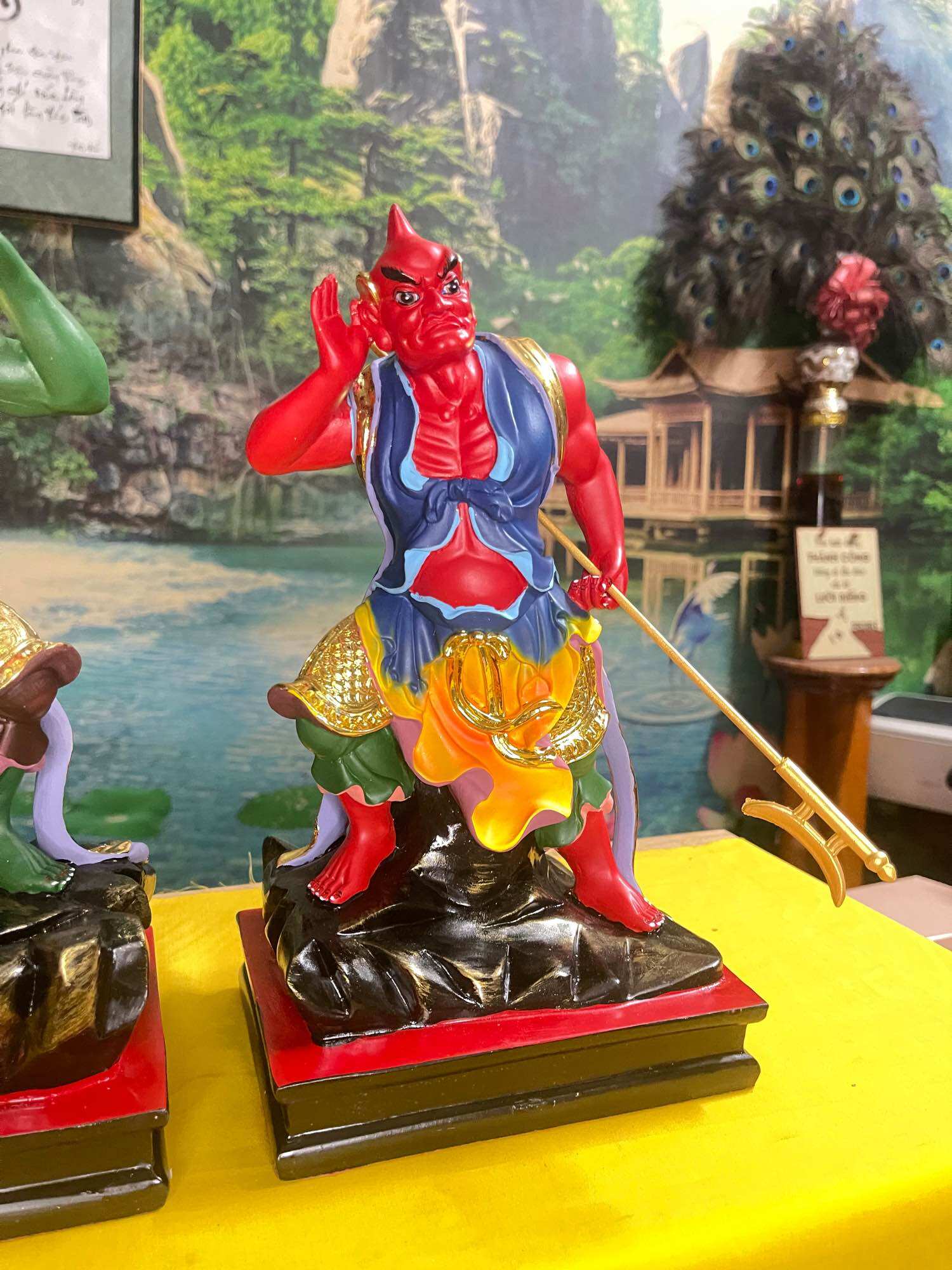 Tượng Thiên Lý Nhãn Thuận Phong Nhĩ