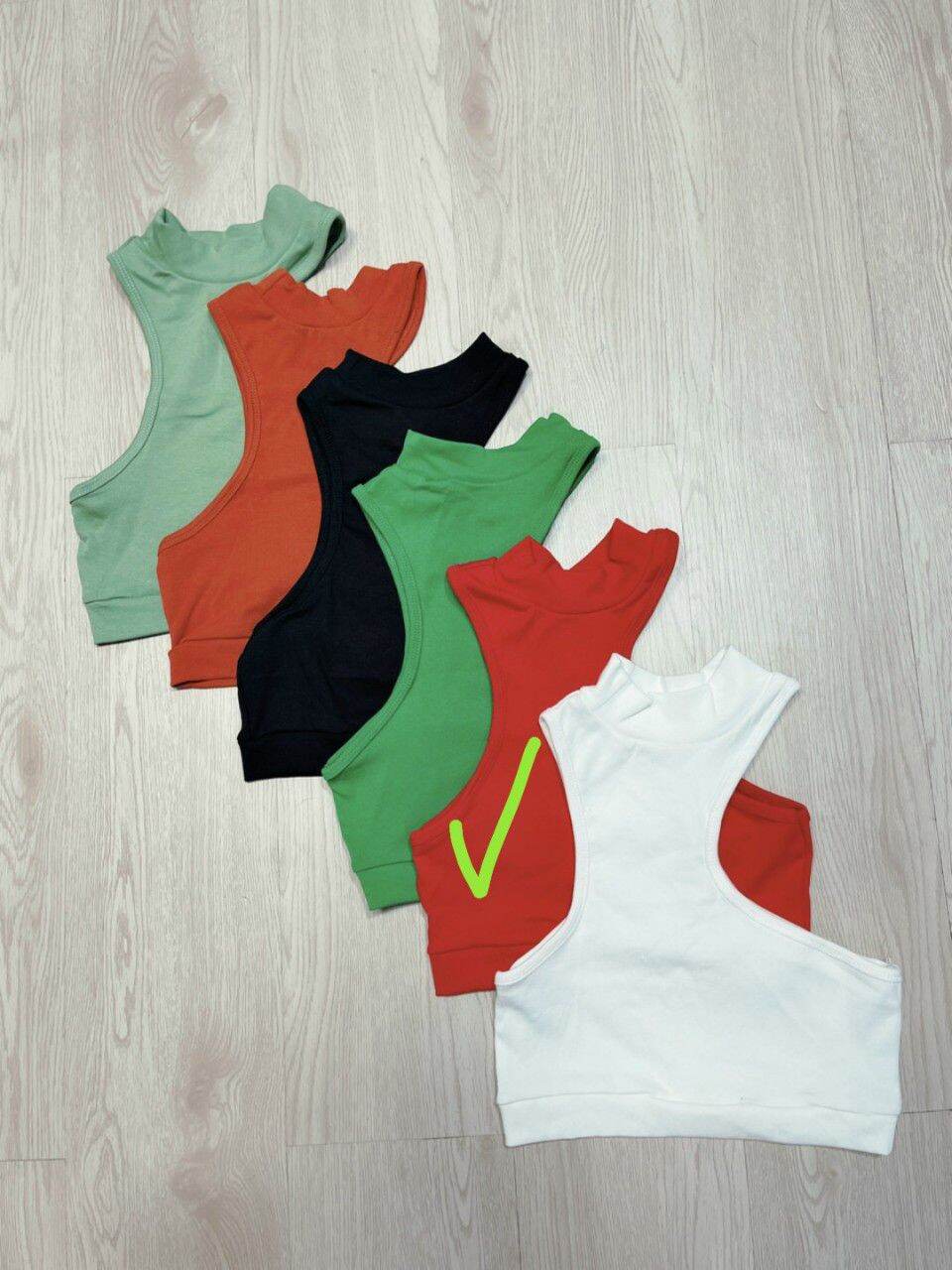 Áo thun cổ lọ 3cm khoét nách croptop