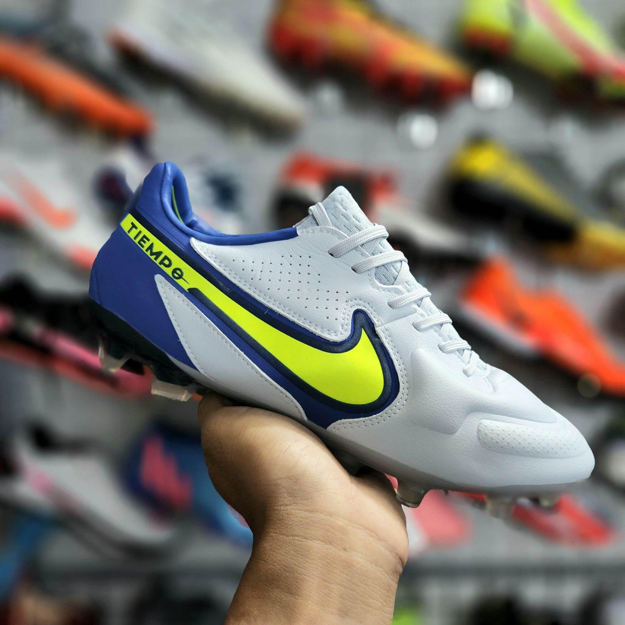 HCMGiày bóng đá Nemeziz 19.1 FG - Phù hợp sân cỏ tự nhiên