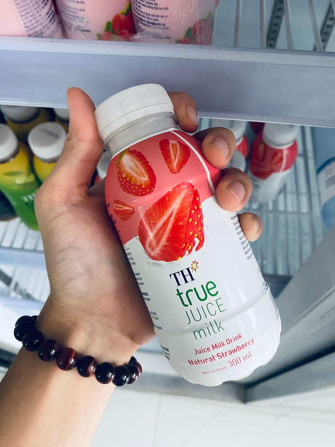 Sữa Trái cây TH true 2 vị cam dâu(12 chai 300ml)