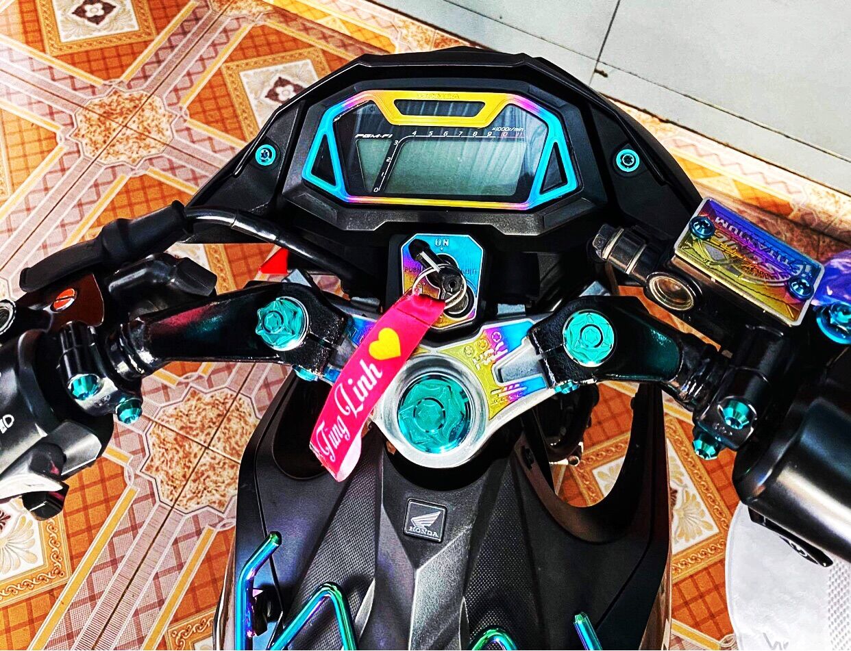 (GR5 XỊN ) COMBO FULL 18 ỐC TITAN CHÍNH HÃNG GẮN DÀN ĐẦU XE SONIC CỰC ĐẸP