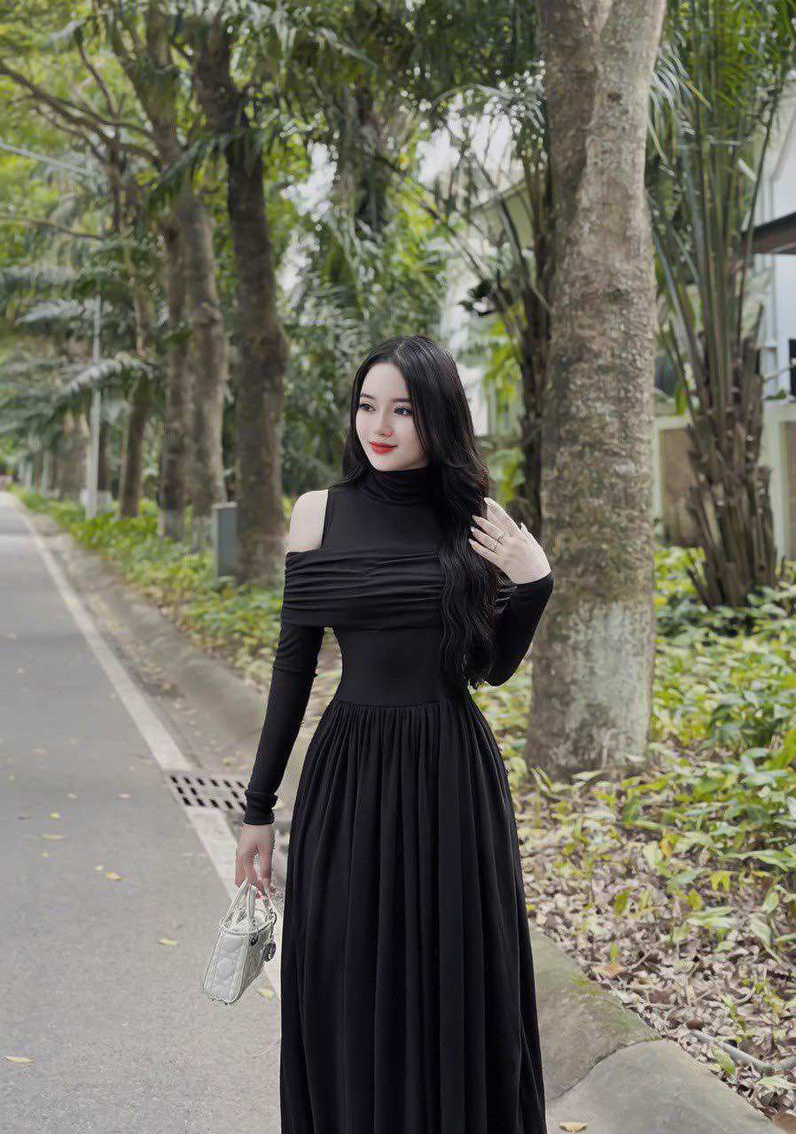 Đầm xoè