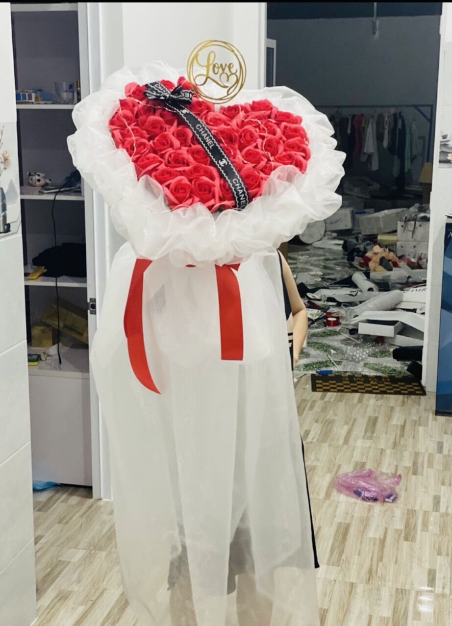 Bó Hoa Sáp Thơm Trái Tim 30 bông cao cấp tặng kèm đèn nháy