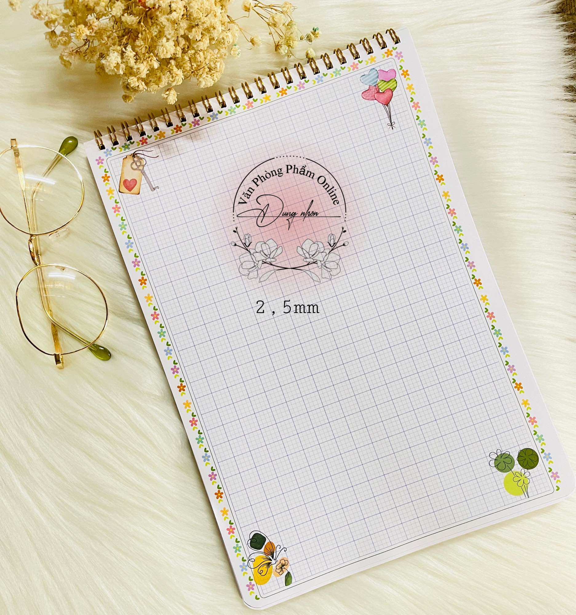 Sổ luyện chữ đẹp a4 loại 2,5mm.