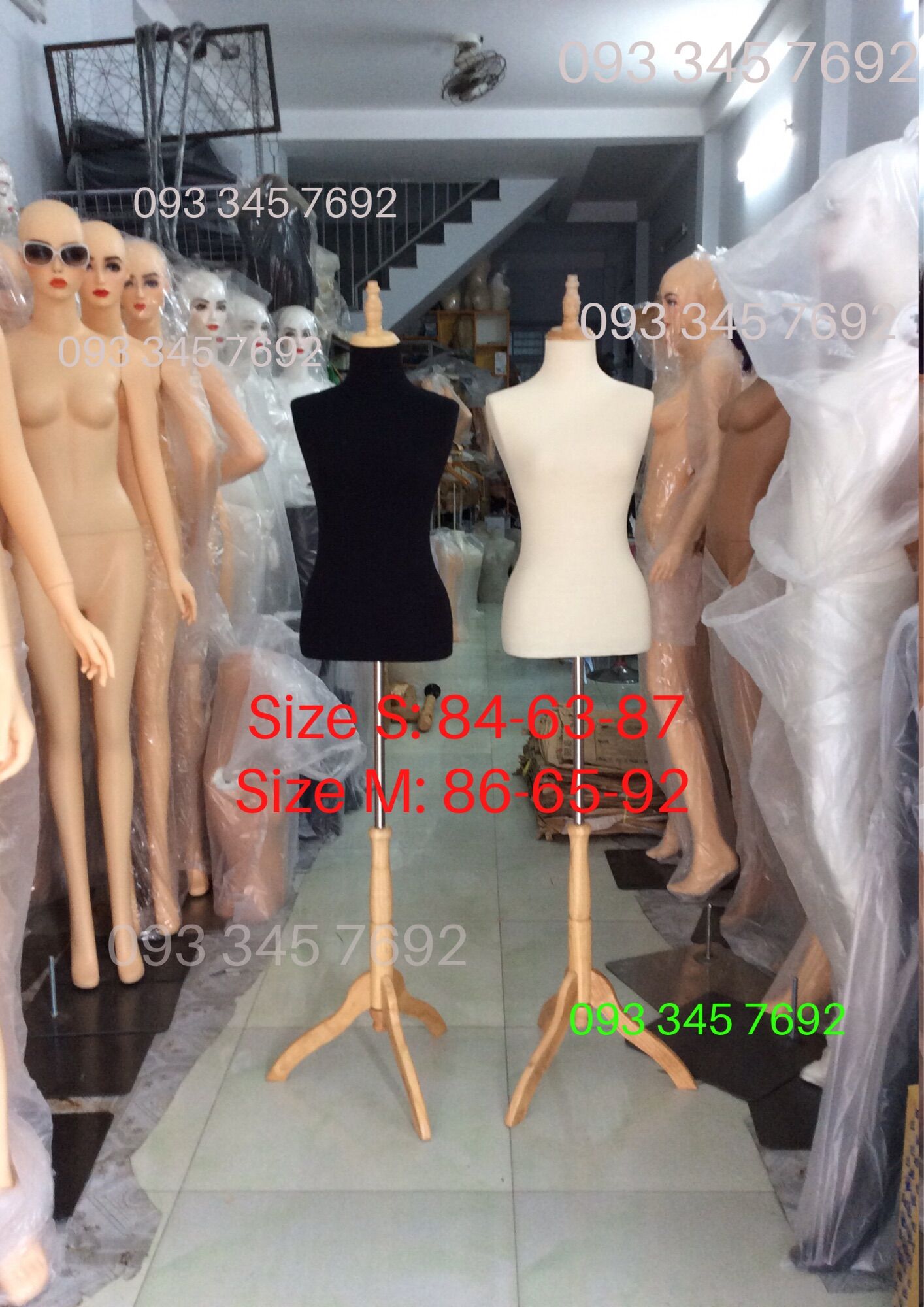 Manocanh bán thân chân gỗ siêu đẹp
