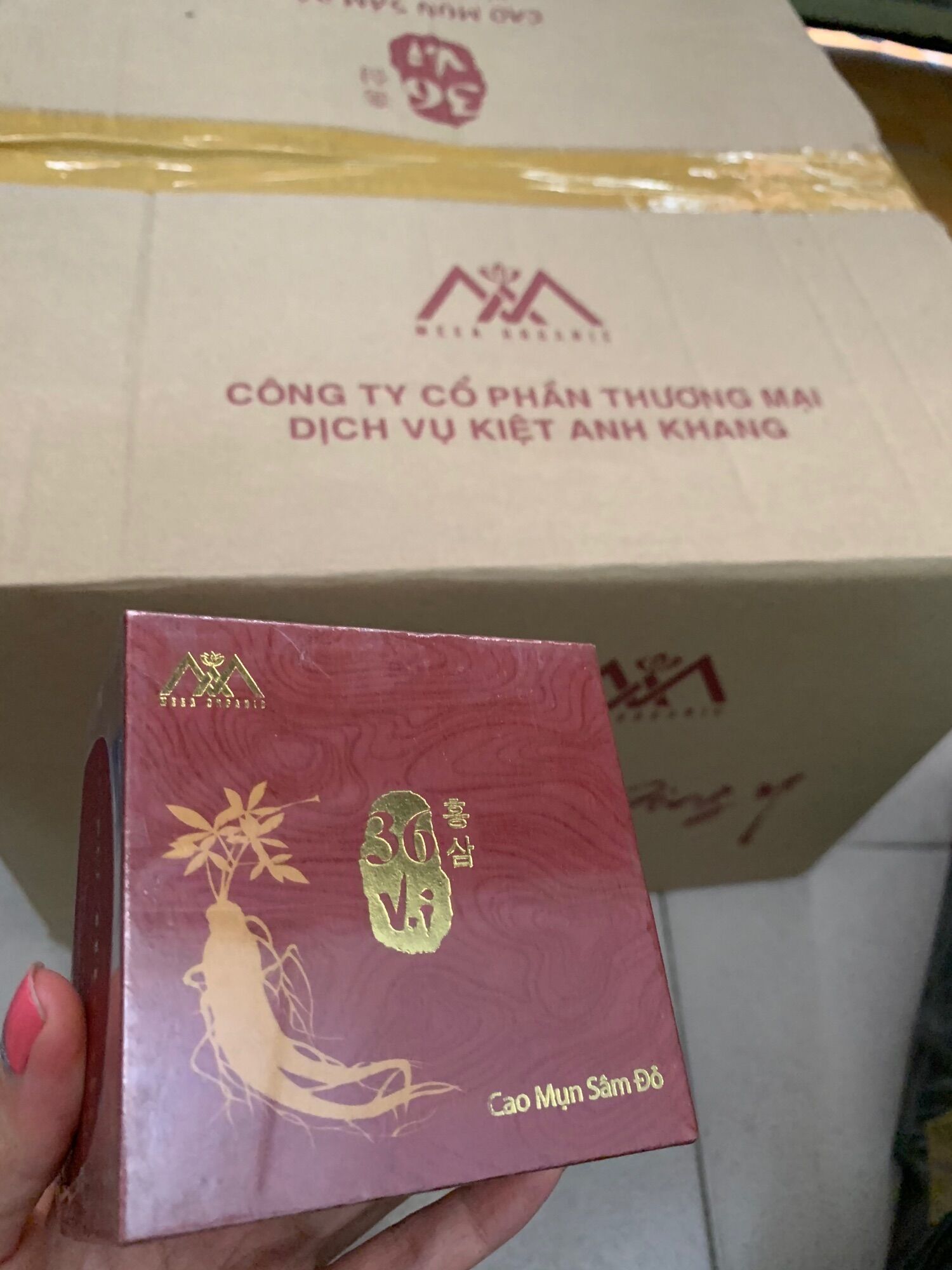 Cao mụn sâm đỏ 36 vị hủ to 15gram