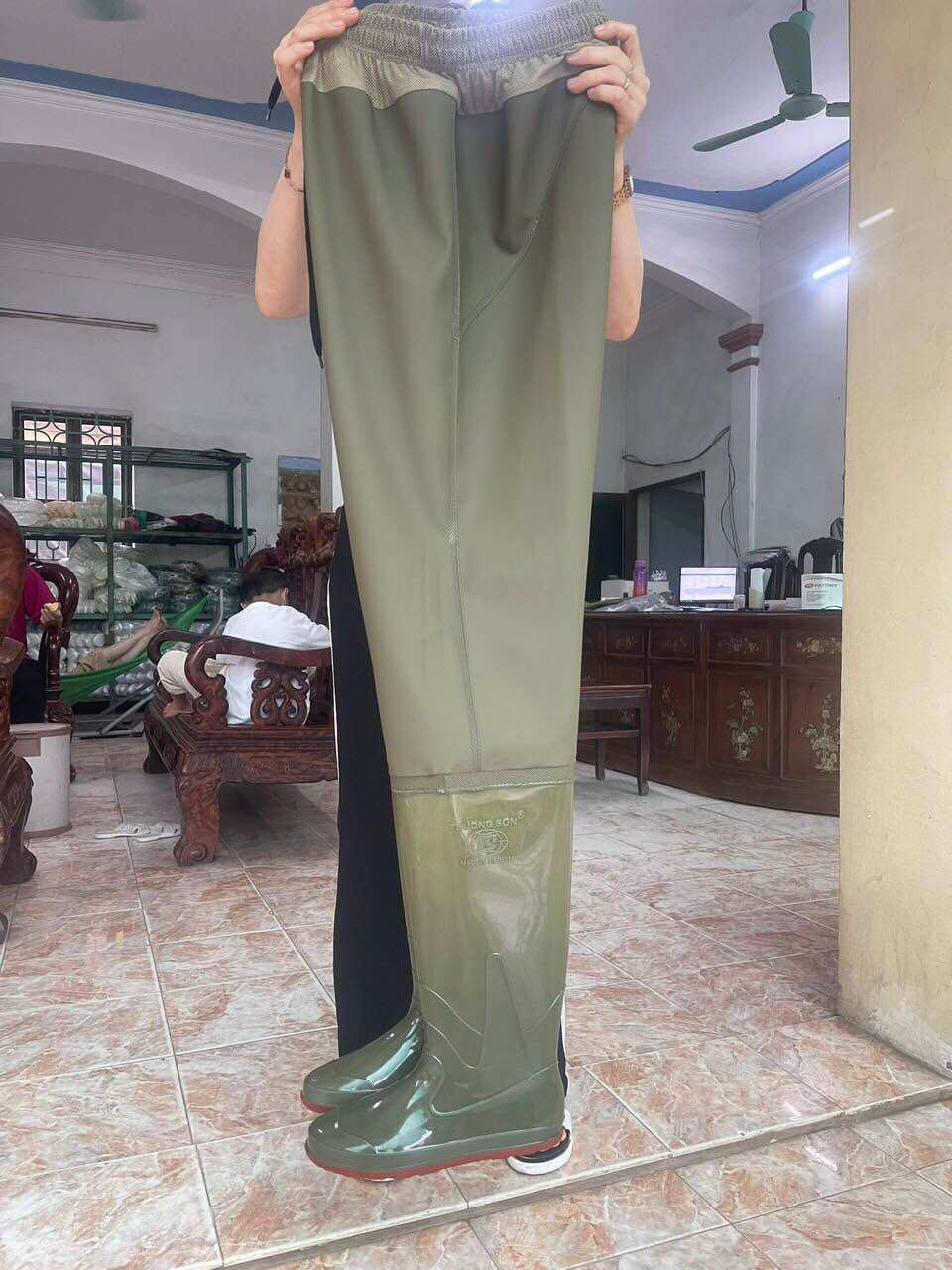 Ủng Quần lưới vàng đế cứng