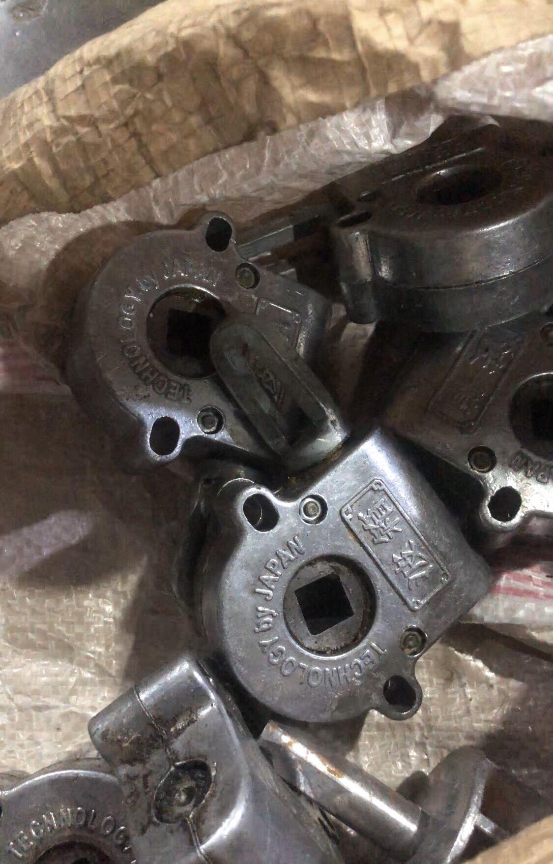 Hộp Số Mái Hiên Di Động