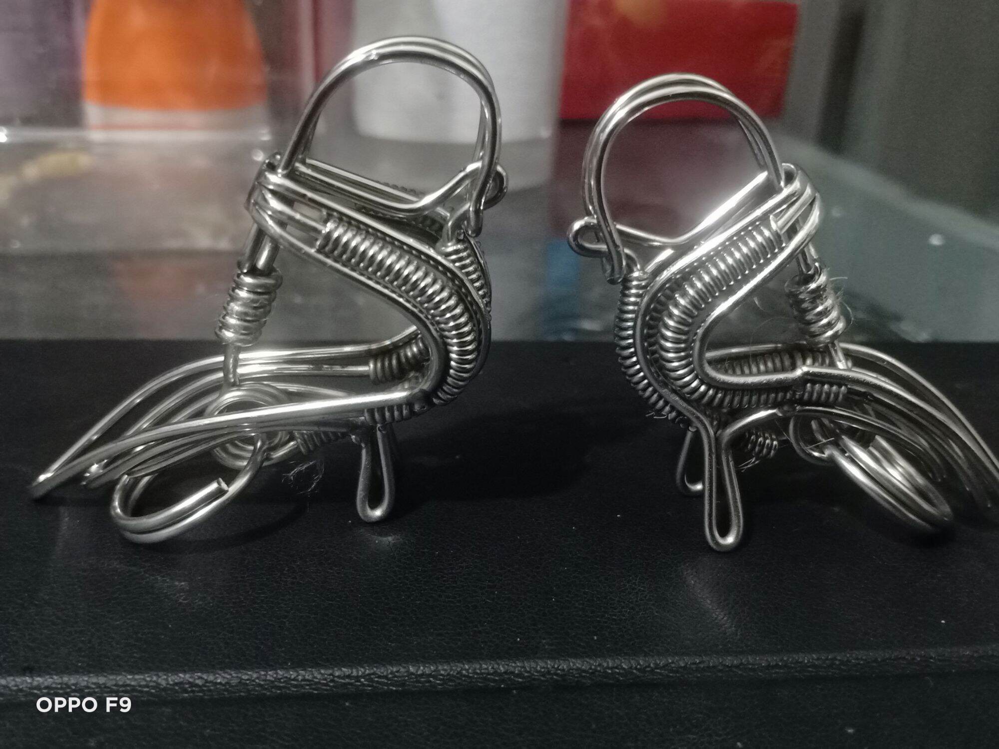 Móc Khoá inox uốn thủ công D001