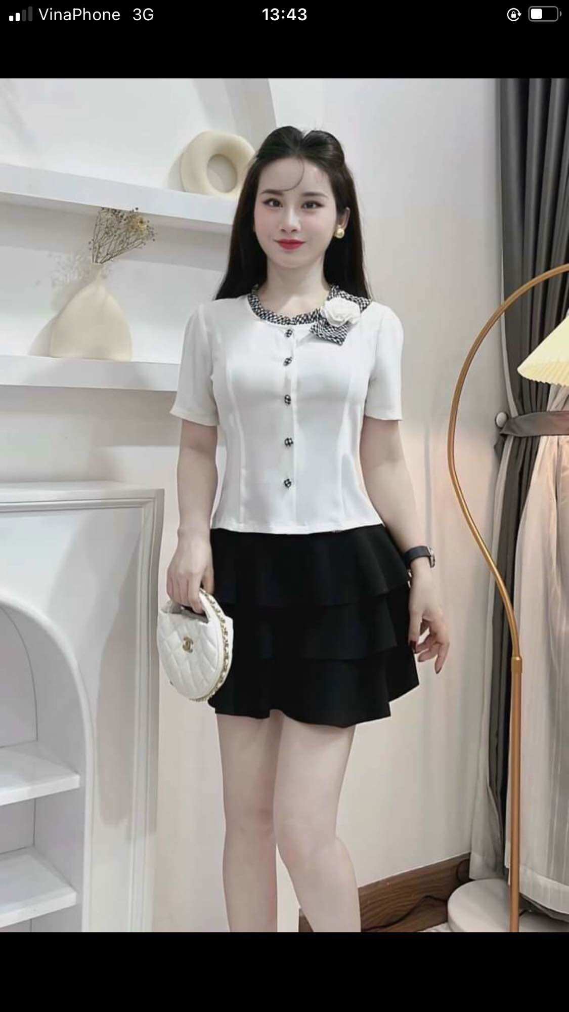 Áo cổ tròn nhúng bèo