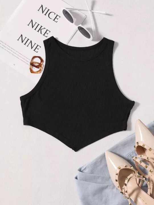 Áo croptop cổ tròn sát nách tà nhọn