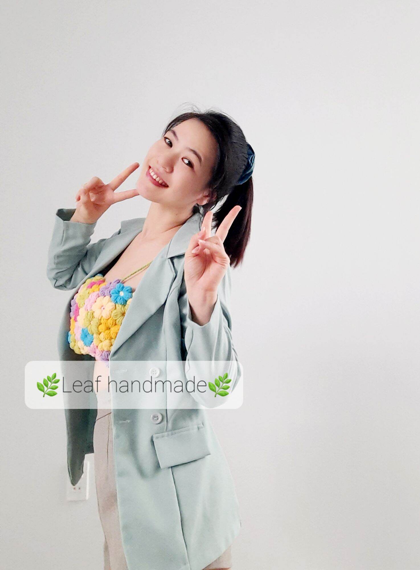 Áo hoa len móc handmade hot trend