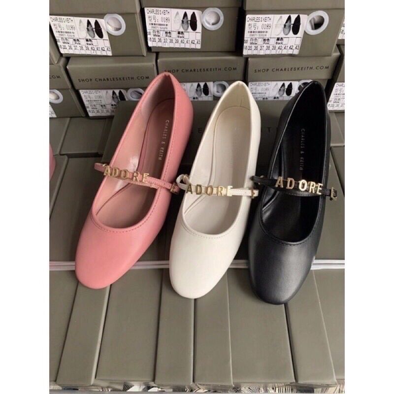Giày bệt xuất dư ADORE