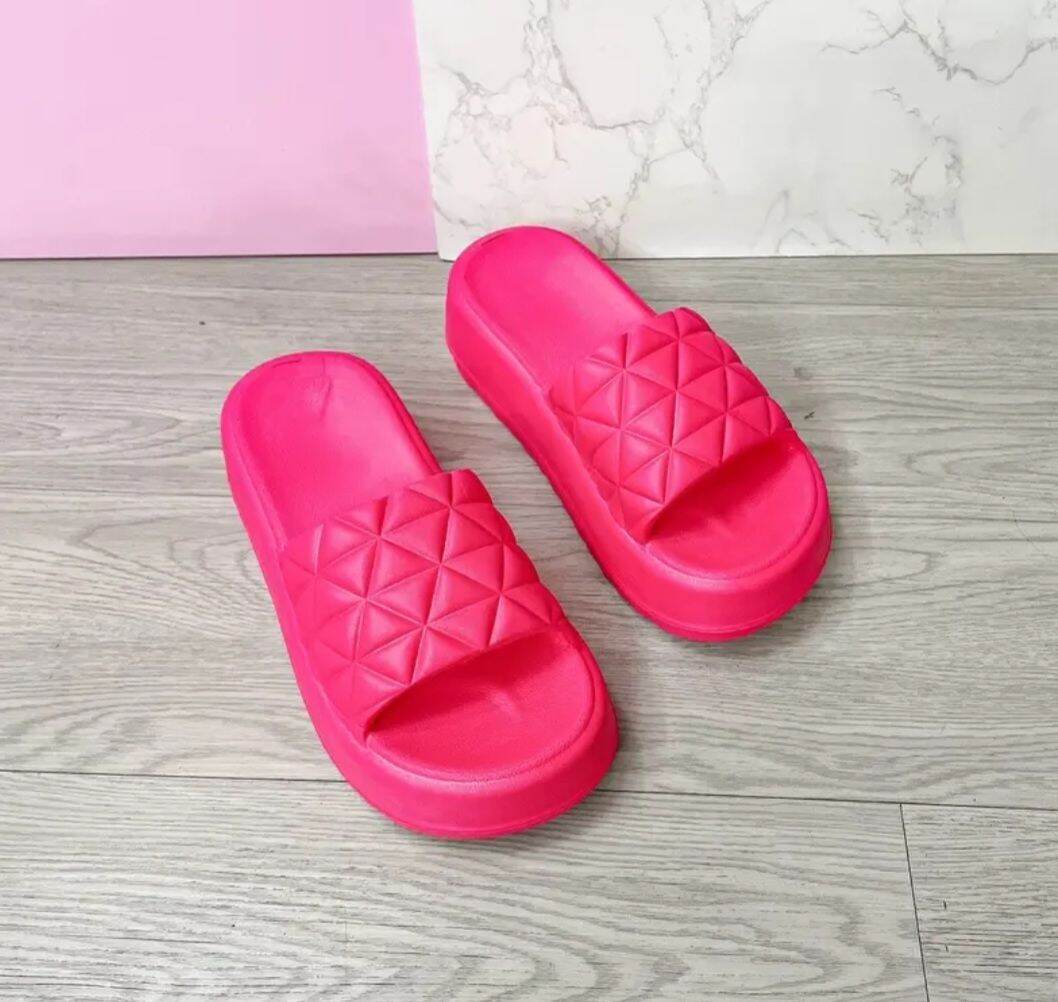 Dép bánh mì đế độn quai bản xếp ô