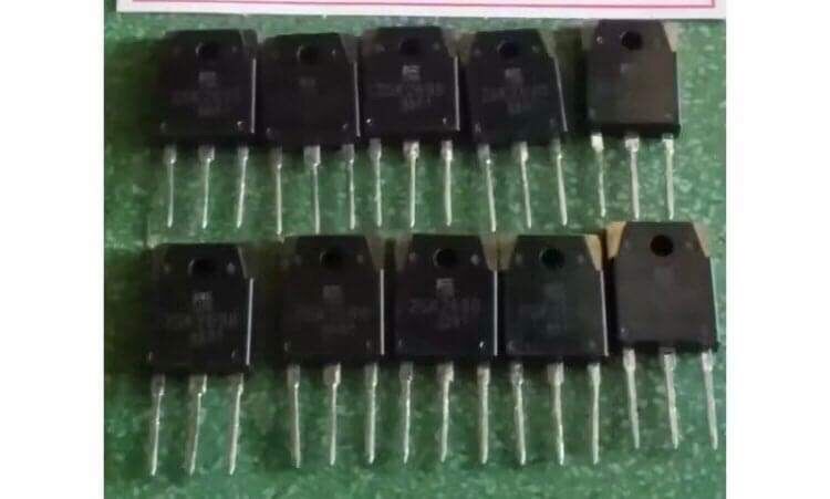 1- CHIẾC SÒ 2SK2690
