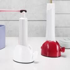 Dụng cụ nặn kem đánh răng TS-701A
