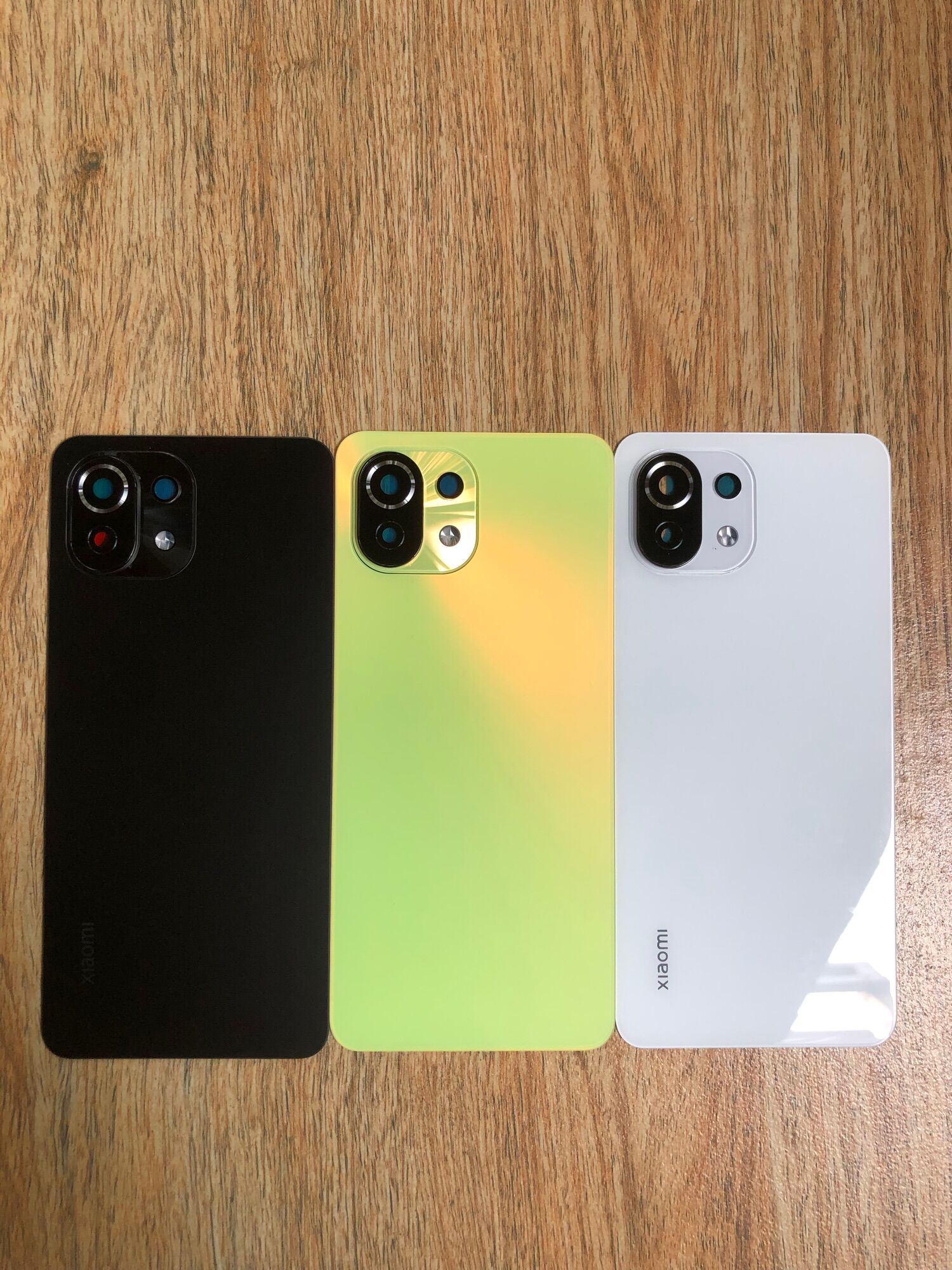 Nắp lưng Xiaomi Mi 11 lite có kính camera