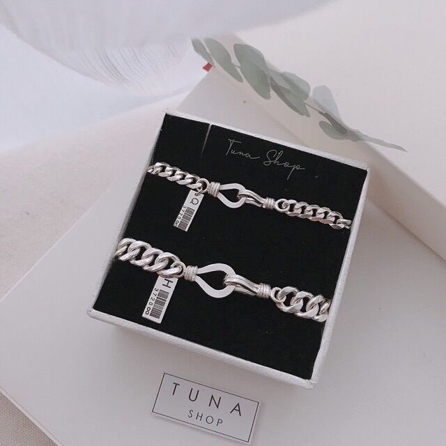 Vòng tay bạc 925 cao cấp _Tuna Shop, có thiết kế thời trang, sang trọng, vui lòng inbox cho shop để được tư vấn cụ thể ngày hàng về