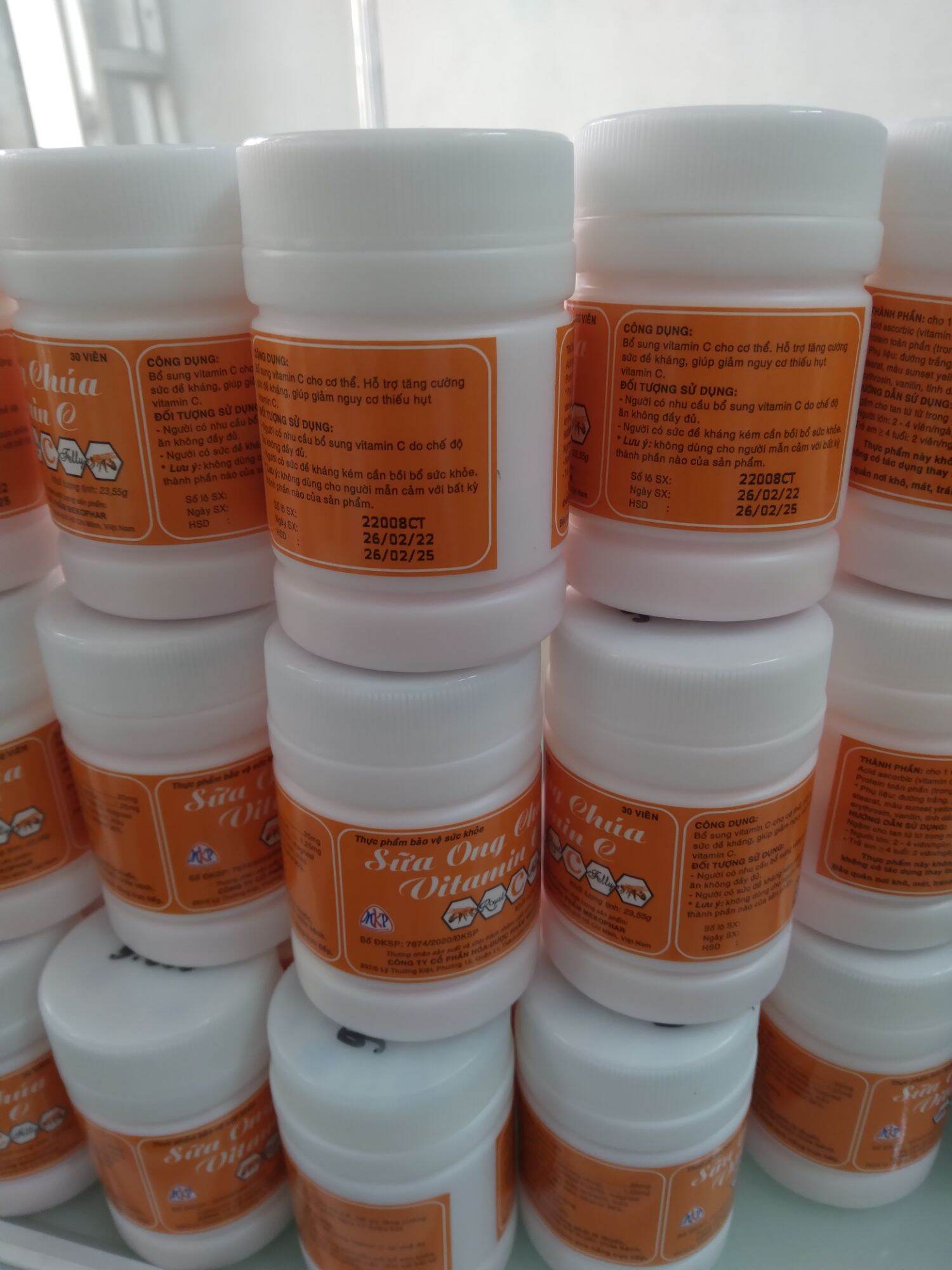 Kẹo sữa ong chúa vitamin C