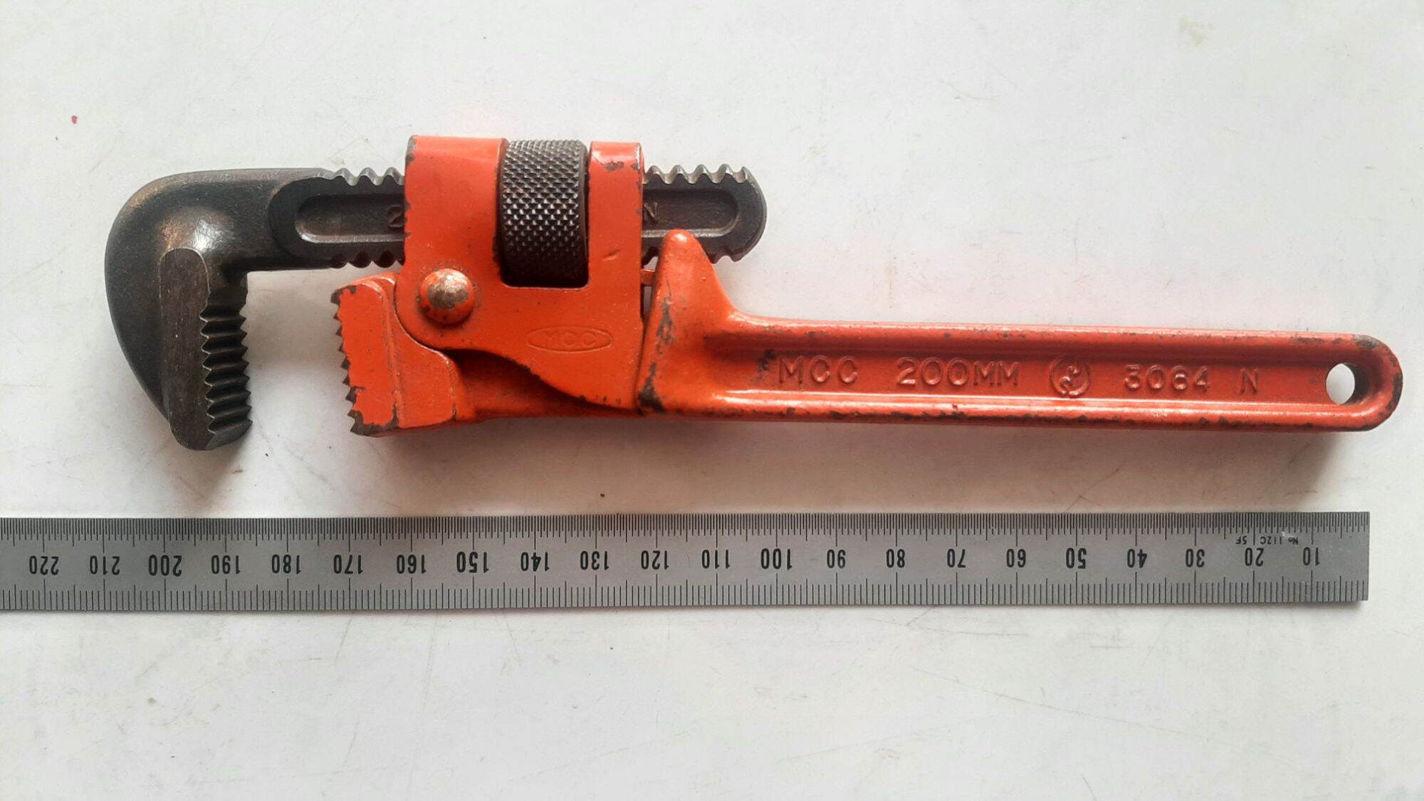 Mỏ lết răng 200mm hàng bãi nhật. còn mới