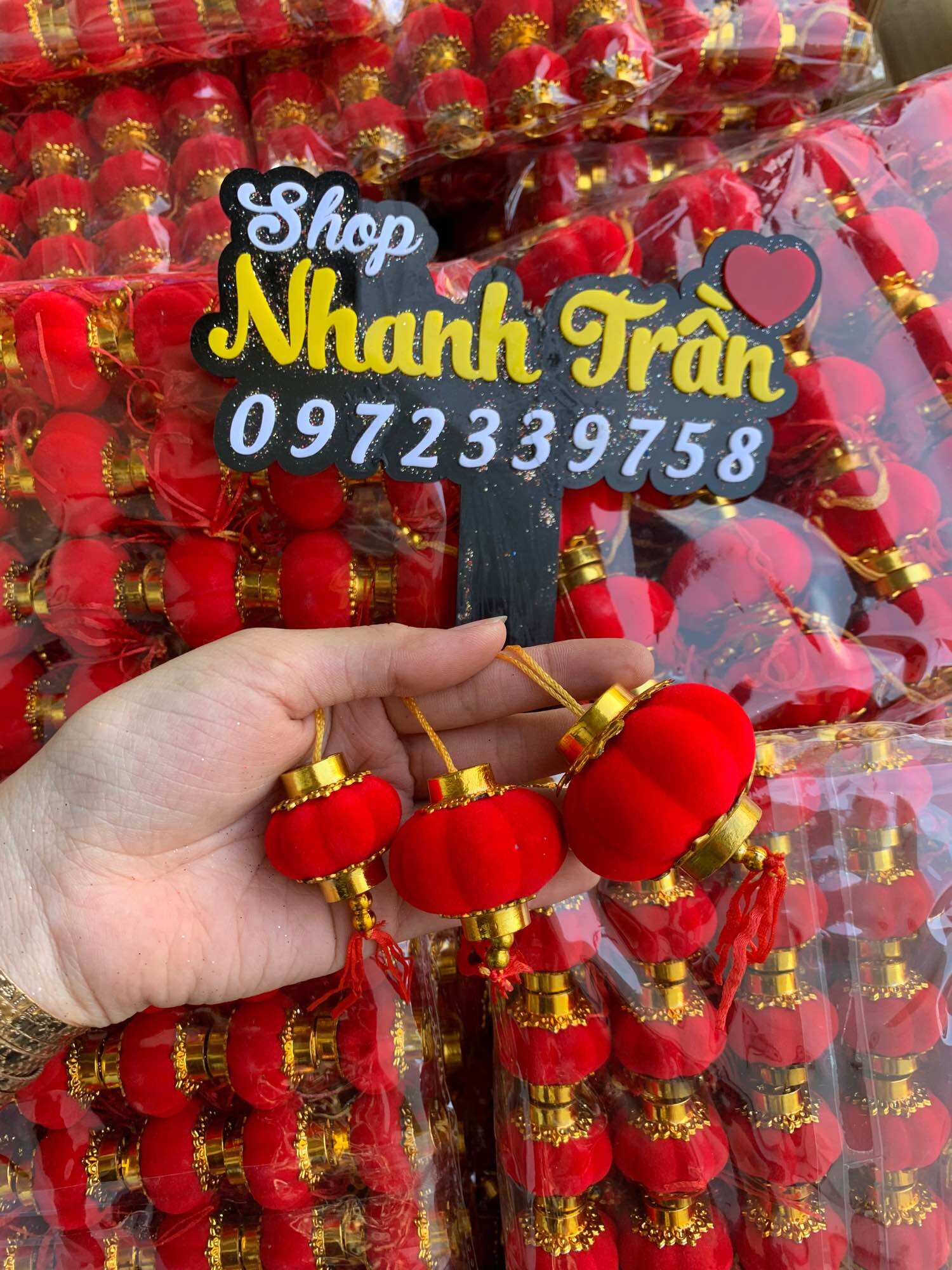Quả cầu nhung (lồng đèn) trang trí tết
