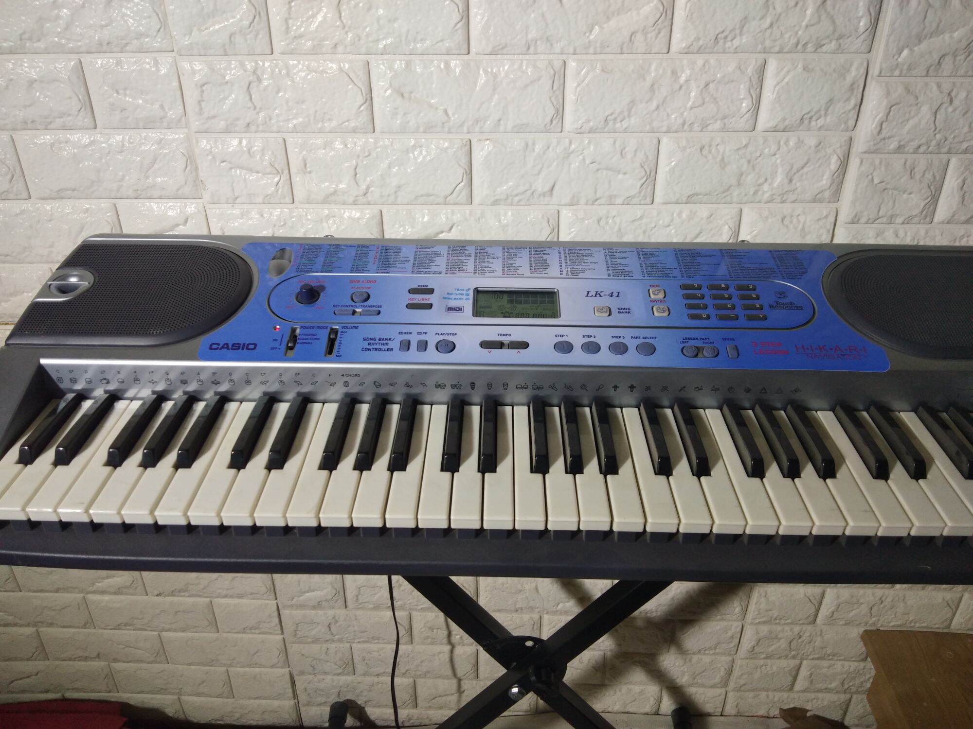 Casio Lk41 Keyboard with Bright Keys + Power Button + Stand + Bag (Japanese Version)