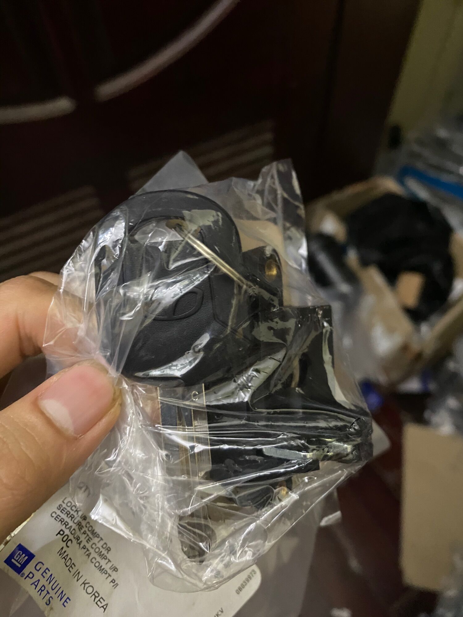 Khoá cốp phụ Captival Gm:96829926