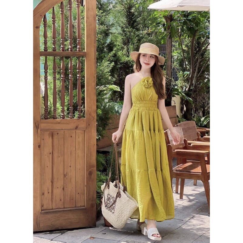 Đầm maxi cổ yếm bo eo phối hoa cổ siêu đẹp thanh lịch - M22