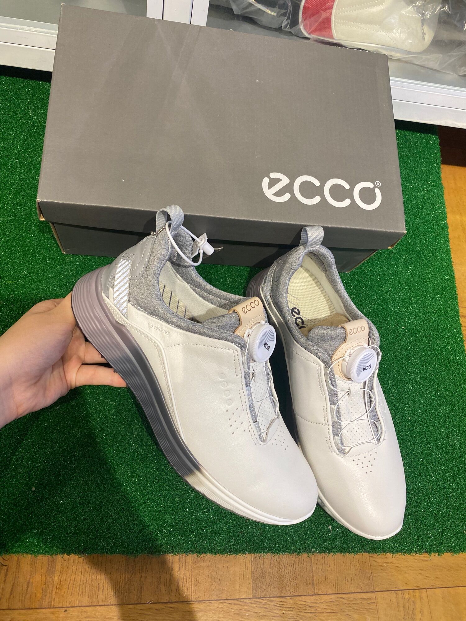 Giày Golf Ecco Nữ Khoá Vặn BOA - Ecco Golf Shoes - Sang Trọng