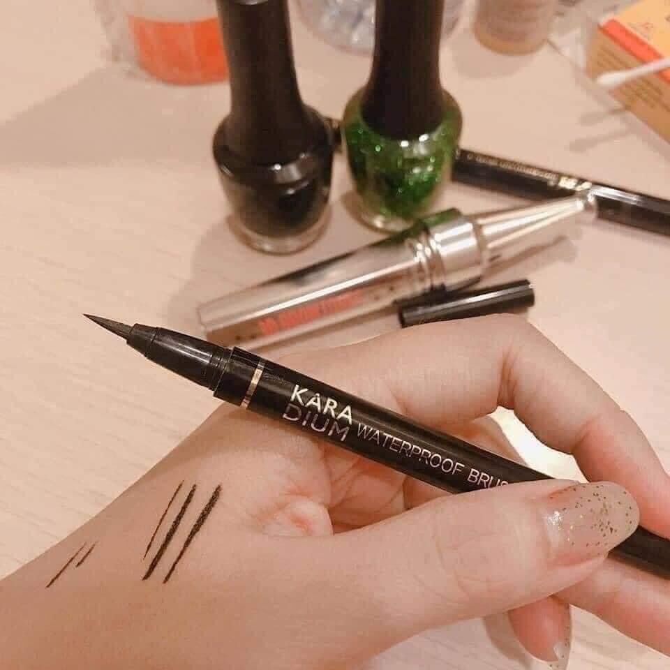 BÚT KẺ MẮT NƯỚC KARADIUM WATERPROOF BRUSH LINER
