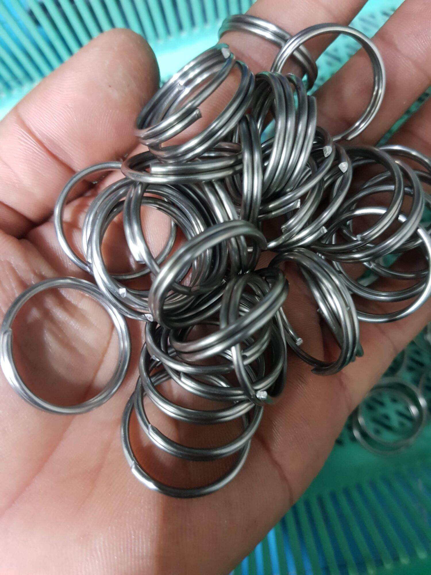 Khoen tròn inox. bền . đẹp. sàivĩnh viễnkhông sét. số lượng 10 cái