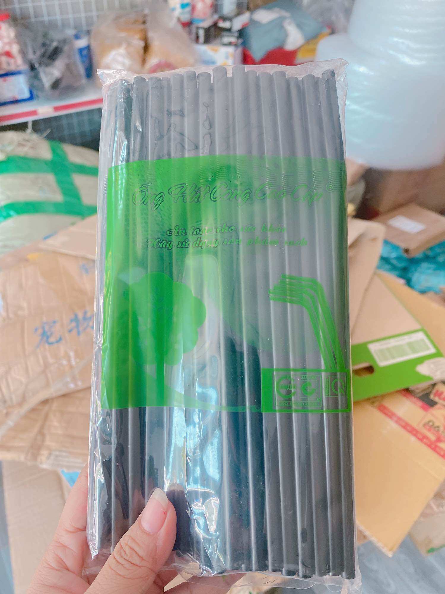 Ống hút fi 18 dài 21cm cong xoắn 2 bịch
