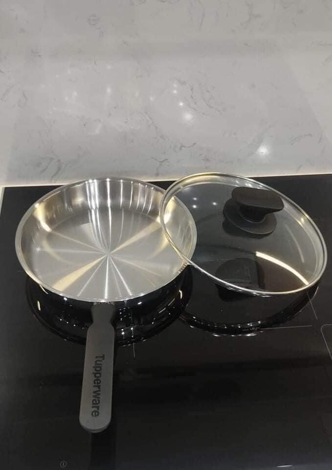 Chảo Universal Cookware Frypan 24cm nắp kính