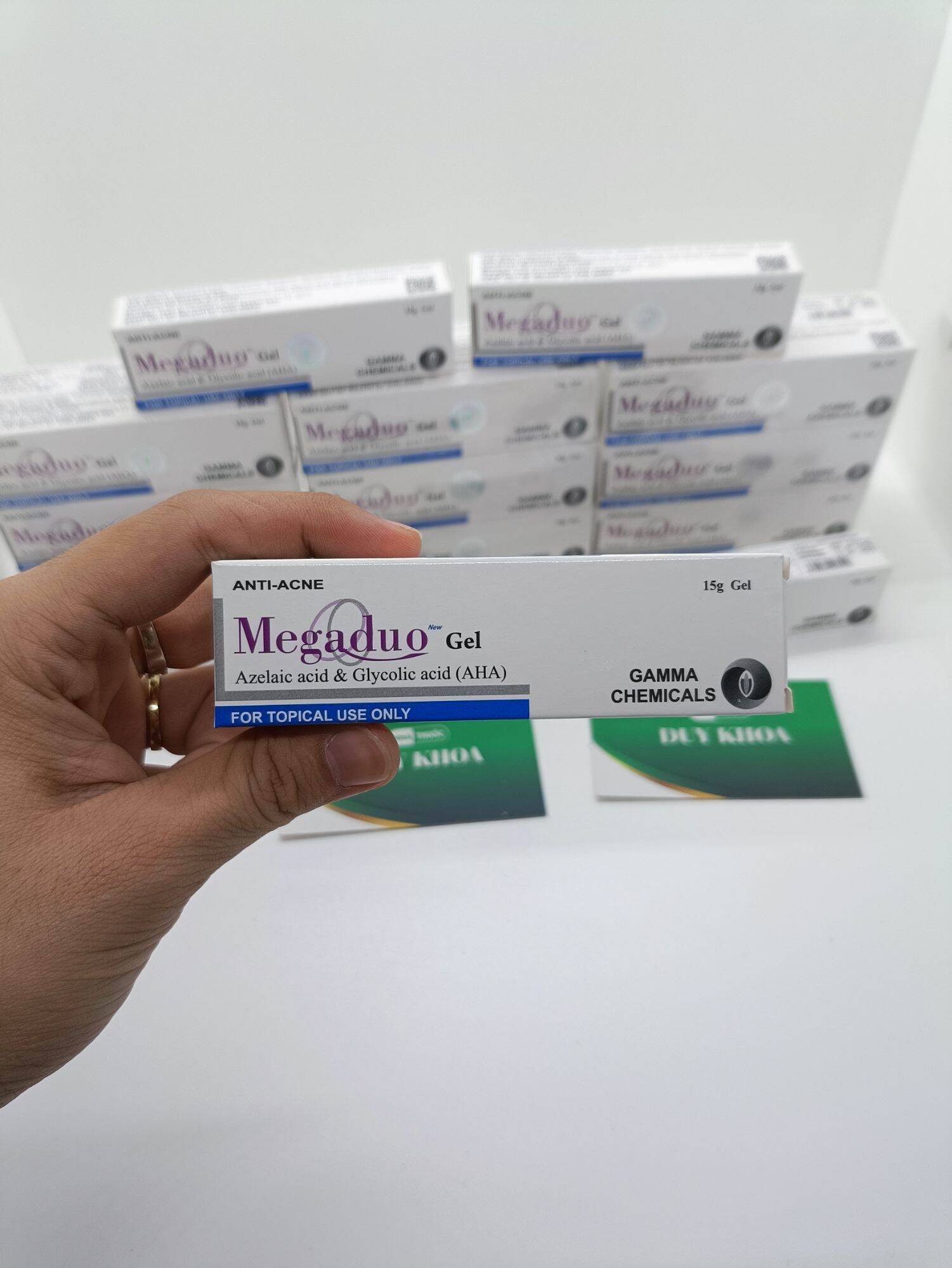 Megaduo gel giảm mụn ẩn và thâm 15g
