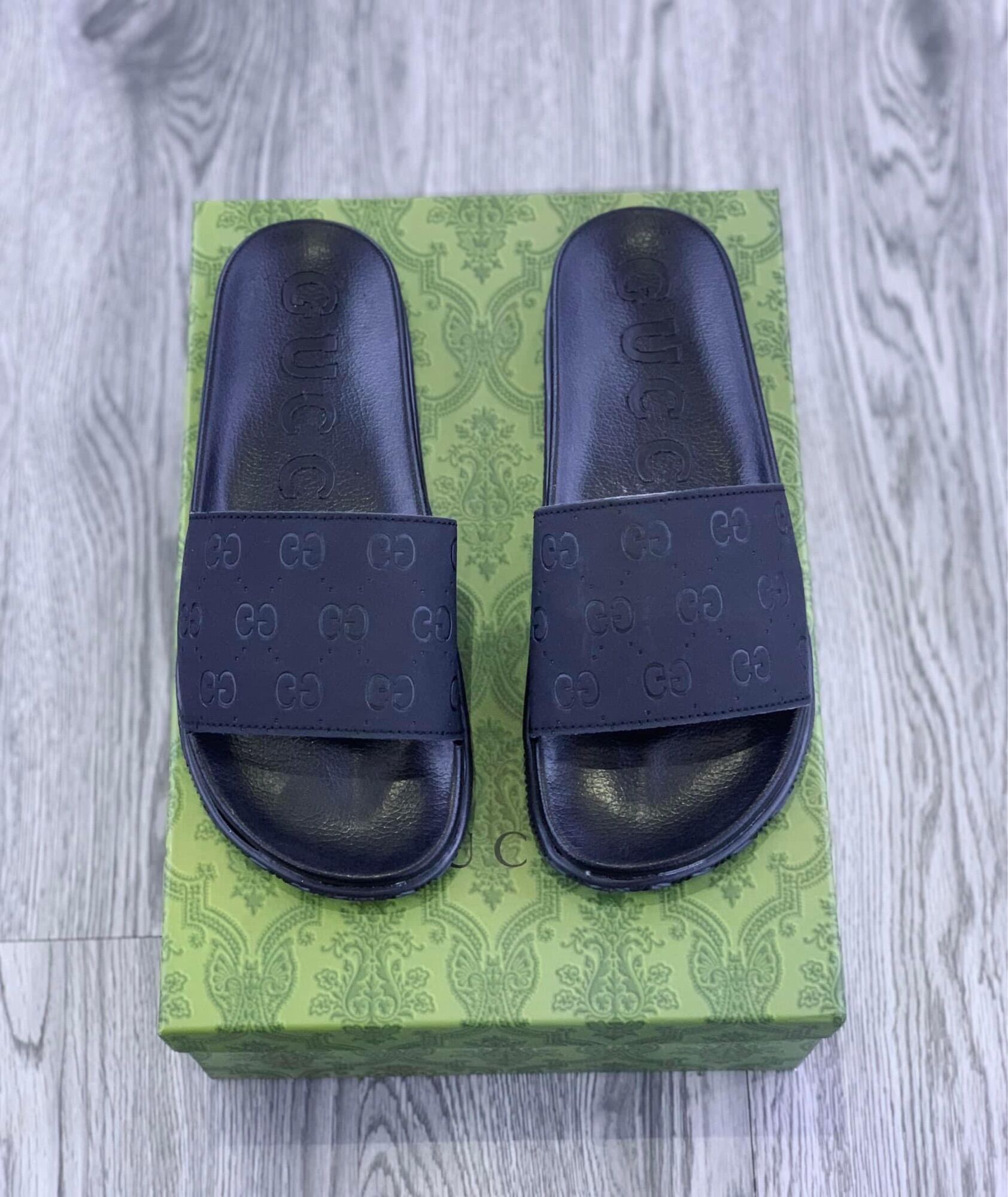 Dép gucci
