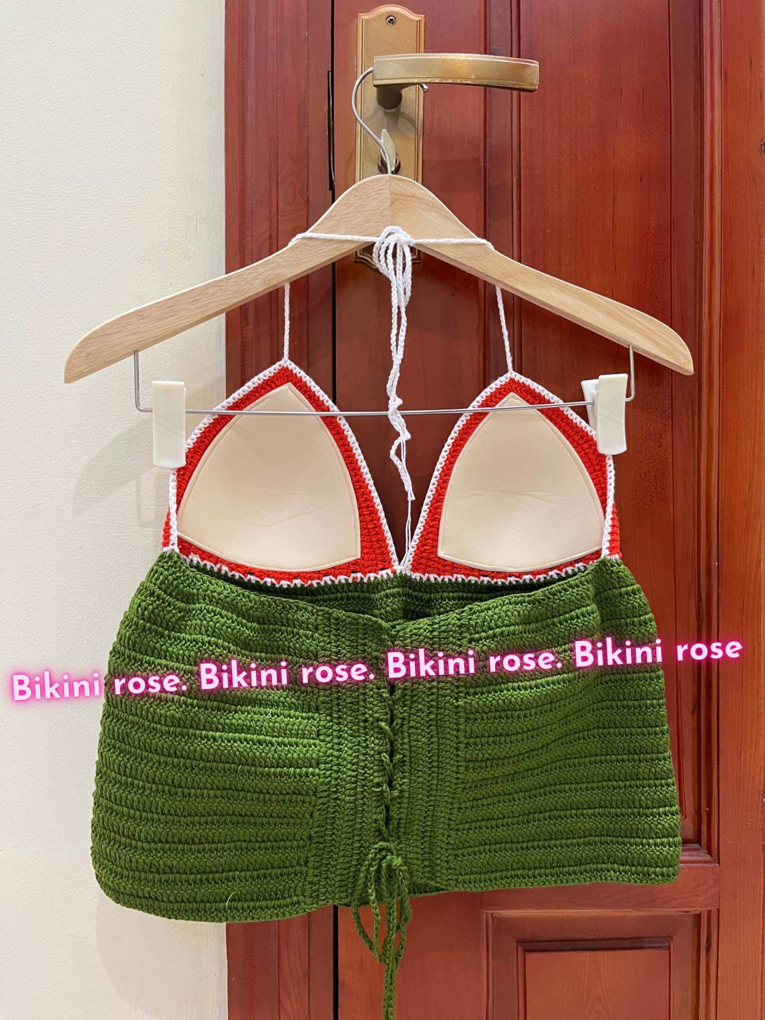 BIKINI LEN MÓC DƯA HẤU