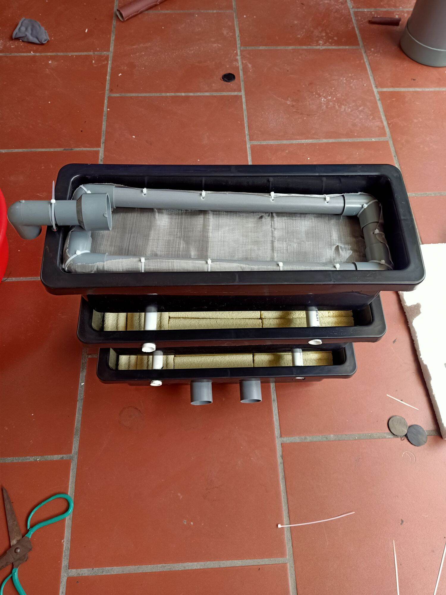 Baki lọc hồ cá full vật liệu lọc 3 tầng kt thước 1 tầng 48 x 20 x 16cm