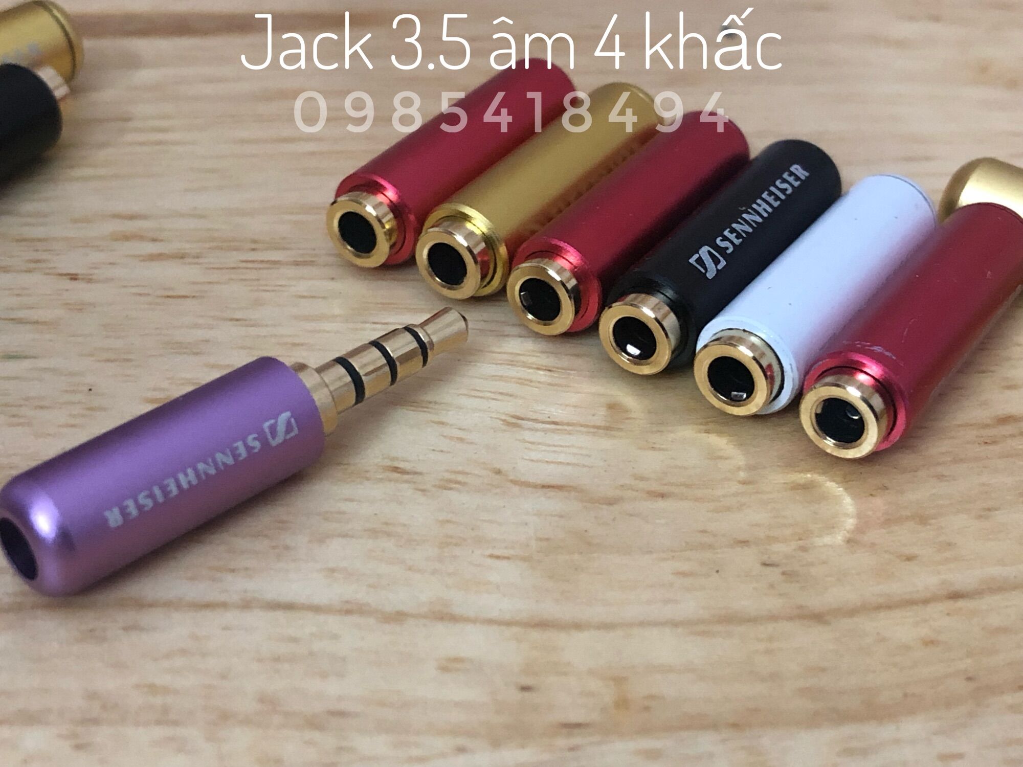 Jack 3.5 âm 4 khấc hàn dây hàng y hình- giao màu ngẫu nhiên