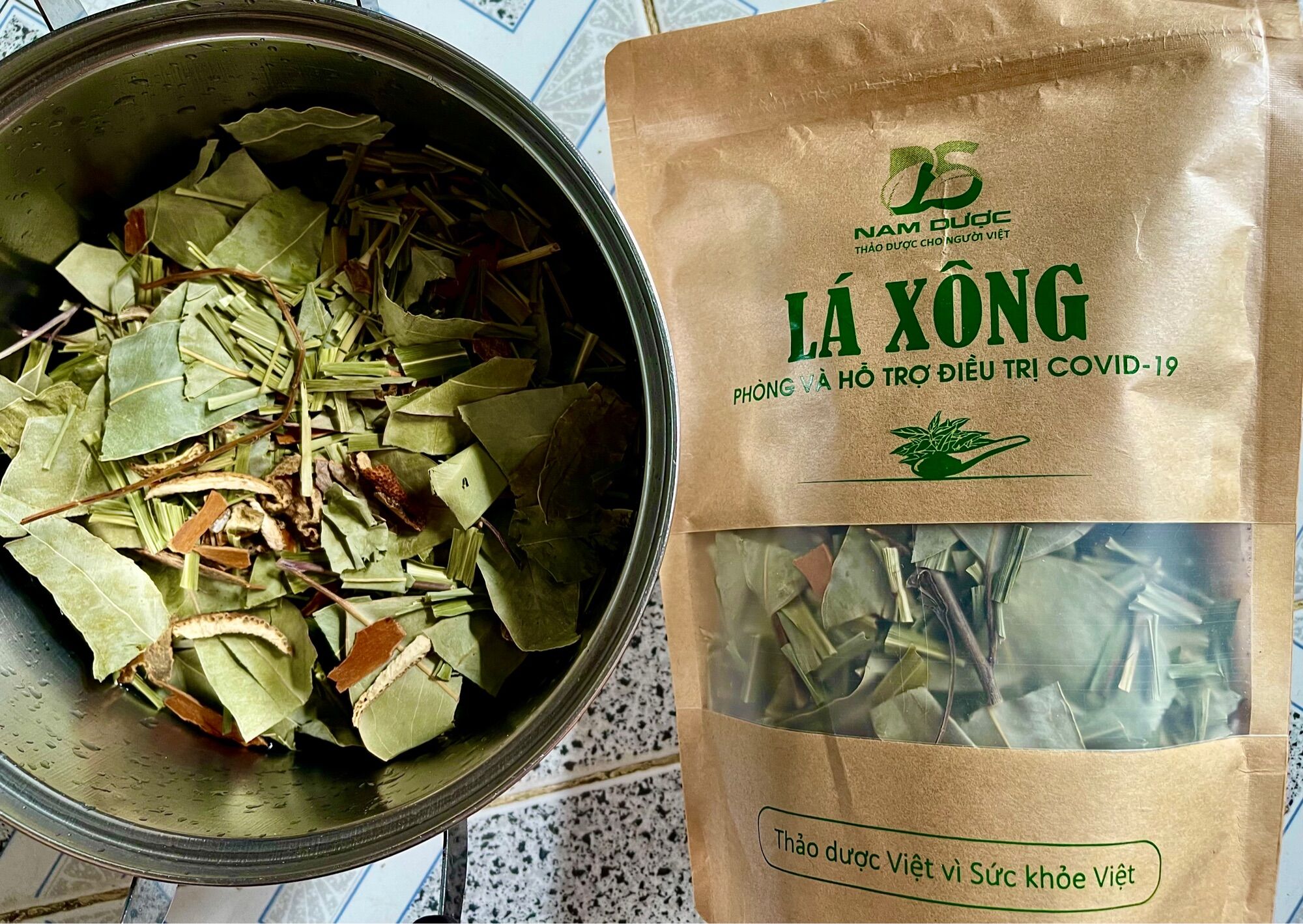 Lá xông Xuyên Tâm Liên