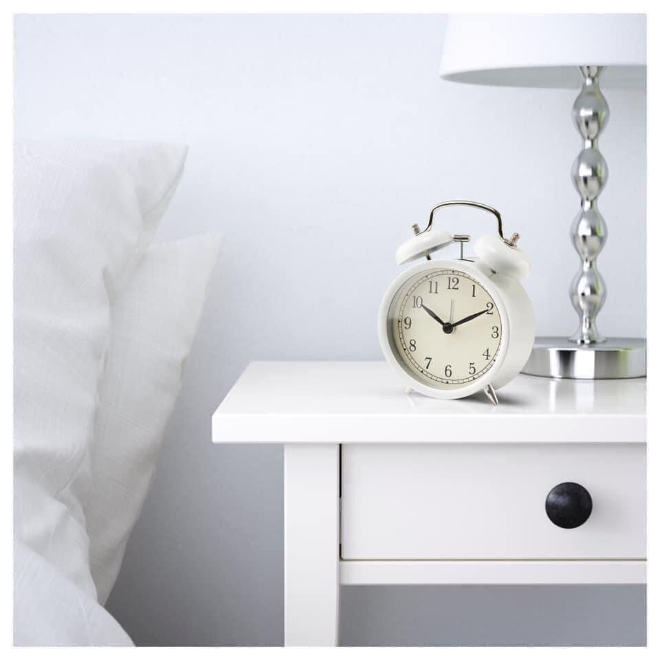 Đồng hồ báo thức hai màu IKEA