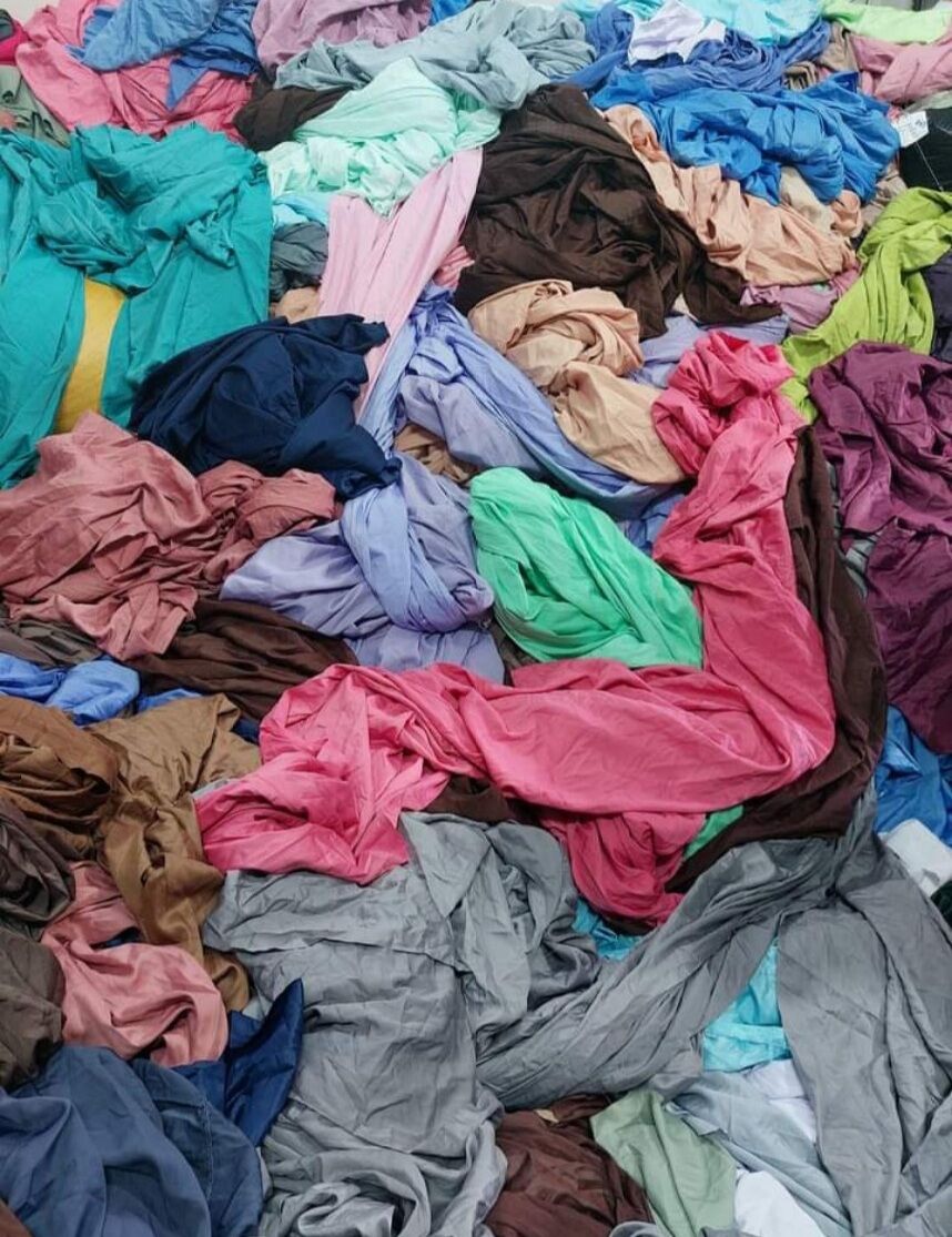 1KG vải tập may giá rẻ, phi bóng, lụa satin khúc 0,7cm trở lên đến hơn 1m