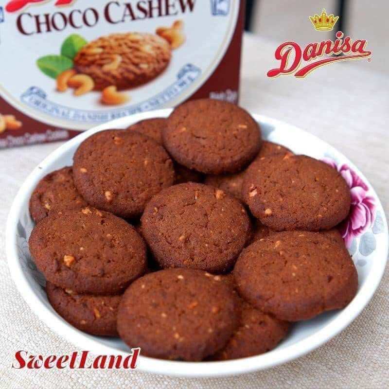 Bánh quy Danisa 90g vị hạt điều - Date T11-12 2023