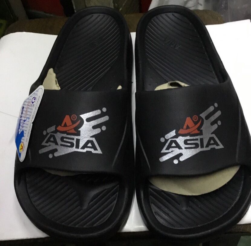 Dép quai ngang nam asia