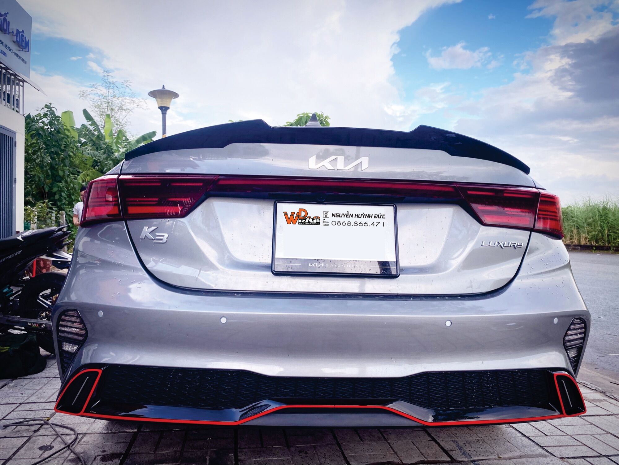 Decal trang trí k3 mới