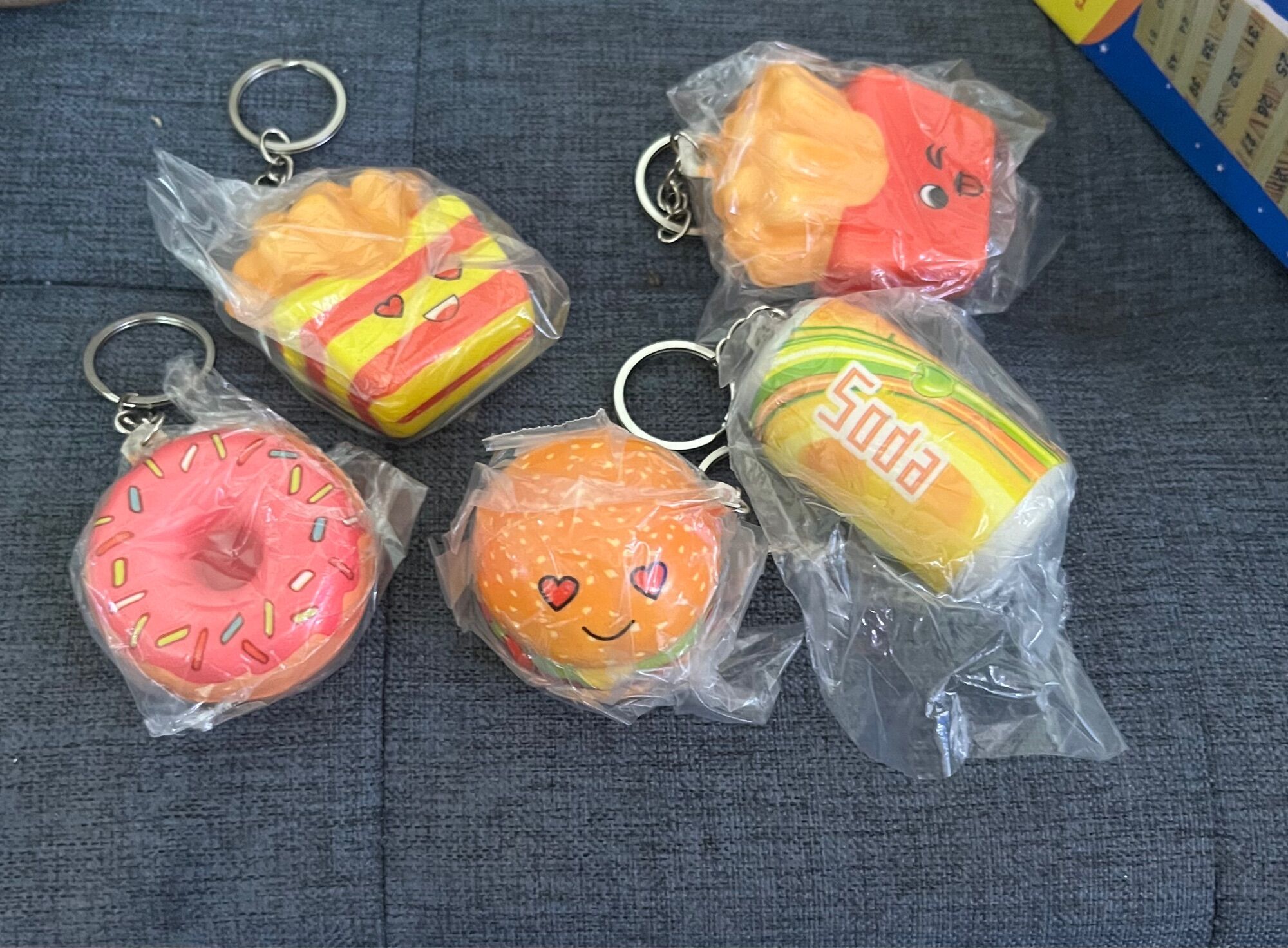 Móc khóa squishy các hình siêu cute 5 cái