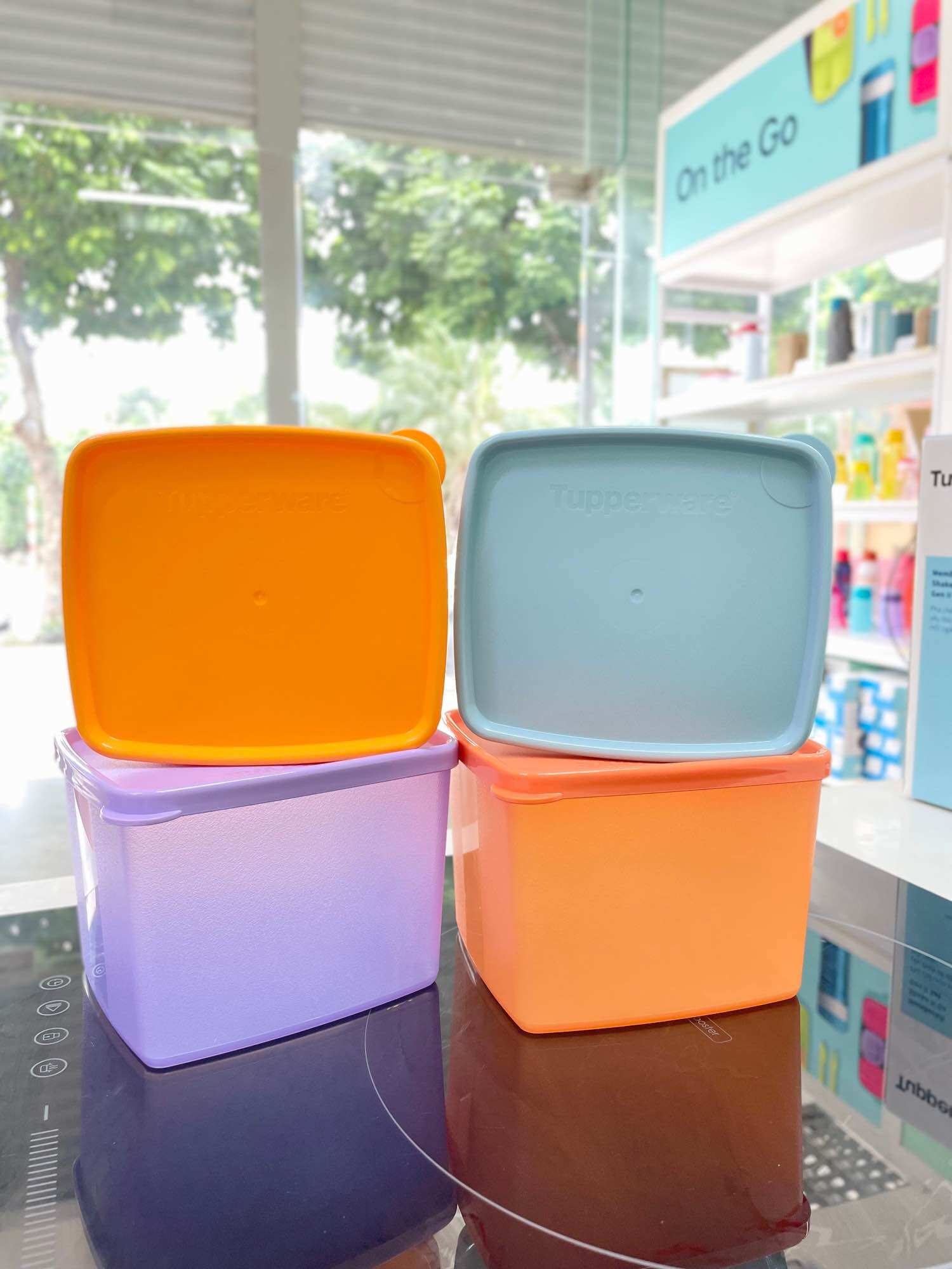 Set 4 hộp trữ mát Medium Square Round 840ml Tupperware