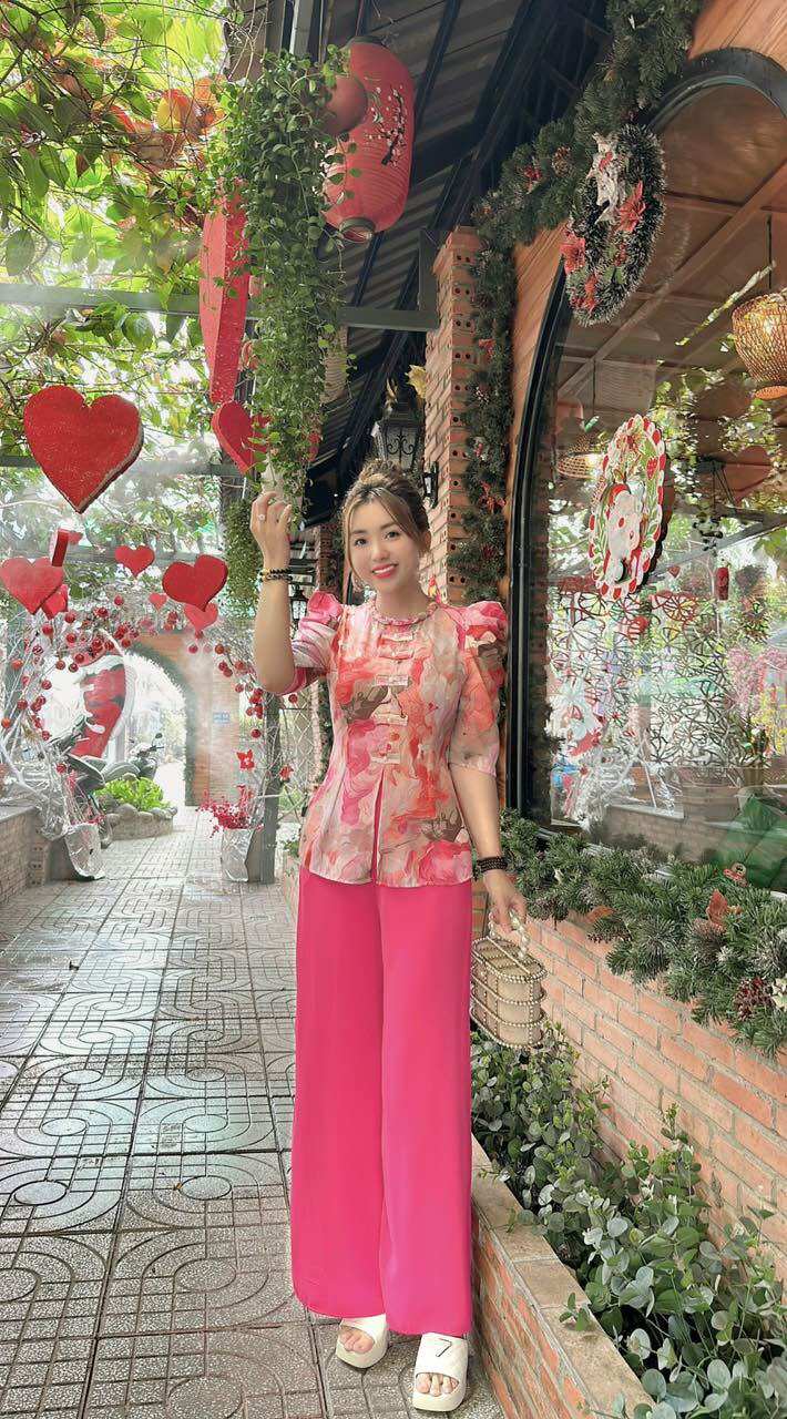 BỘ ÁO BÀ BA CỔ BÍNH TAY PHỒNG NỮ