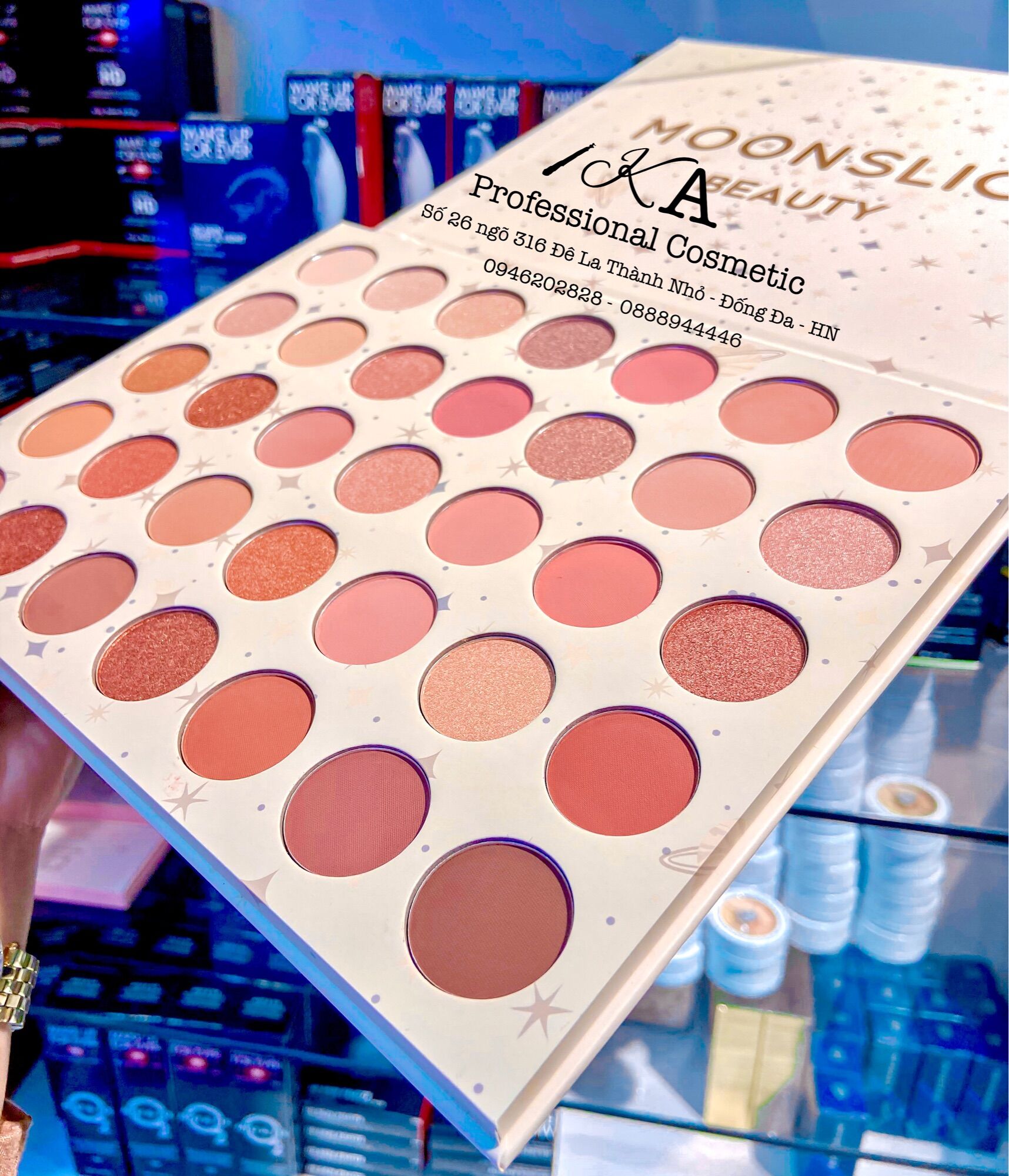 Bảng mắt Moonslice Beauty Over The Moon 35 ô