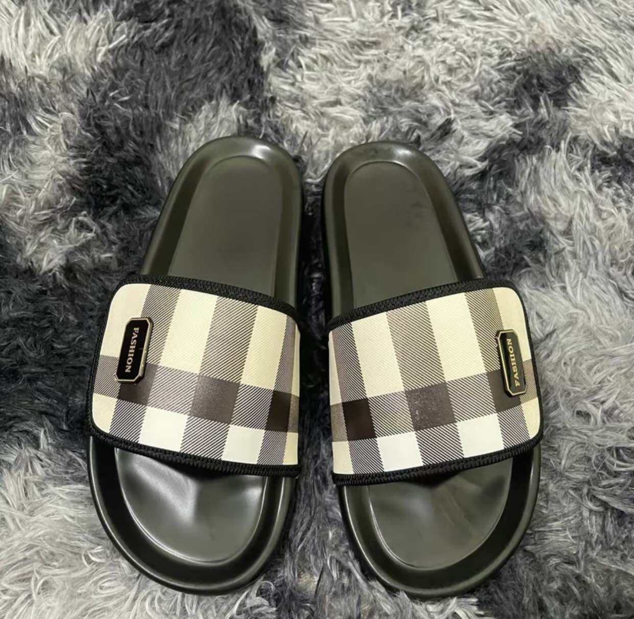 Dép BBR quai xé dán in 3D hoai tiêt mới lạ ,dép quai ngang nam nữ đế cao 4 cm chống hôi chân ,hàng mới về.