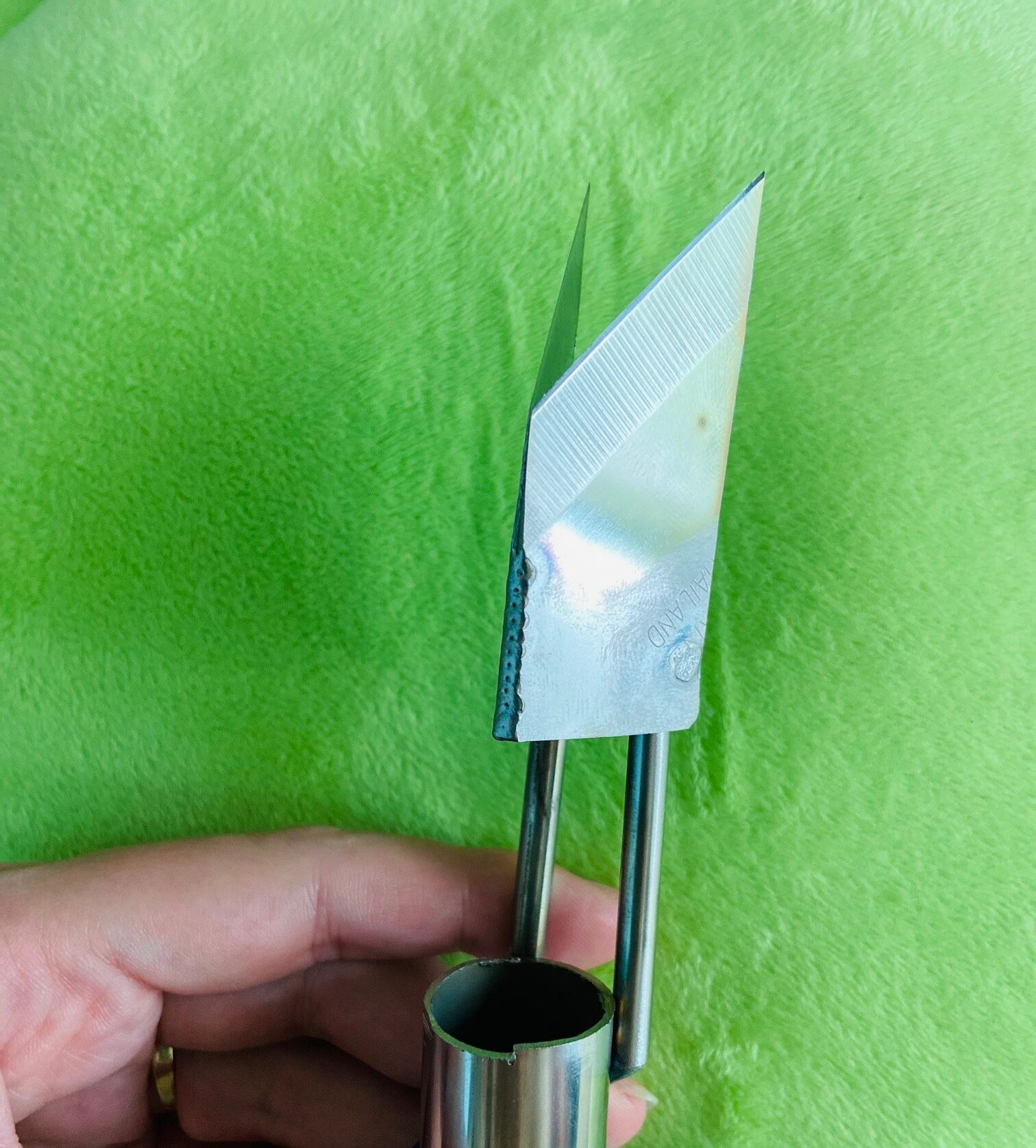 DAO GỌT MẮT THƠM